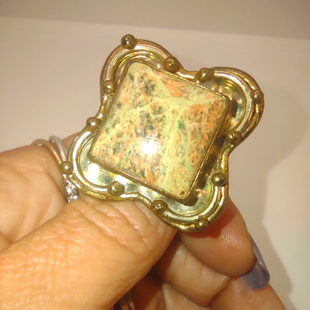 Size 8 Adjustable Ring - image 1